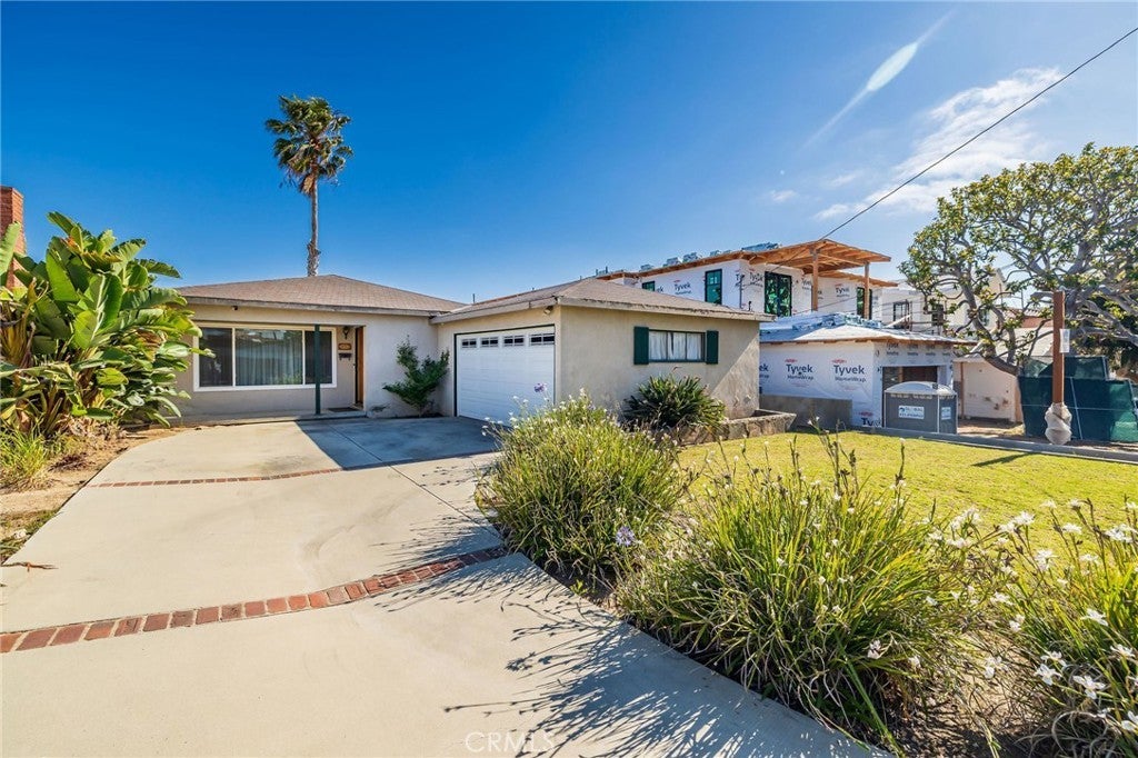 1832 9th Street, Manhattan Beach, 